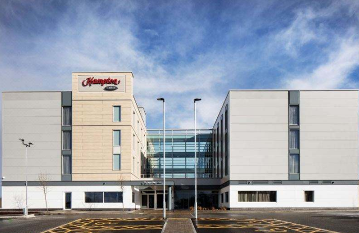 《壹号娱乐在全球》系列报道之一——英国布里斯托机场希尔顿欢朋酒店